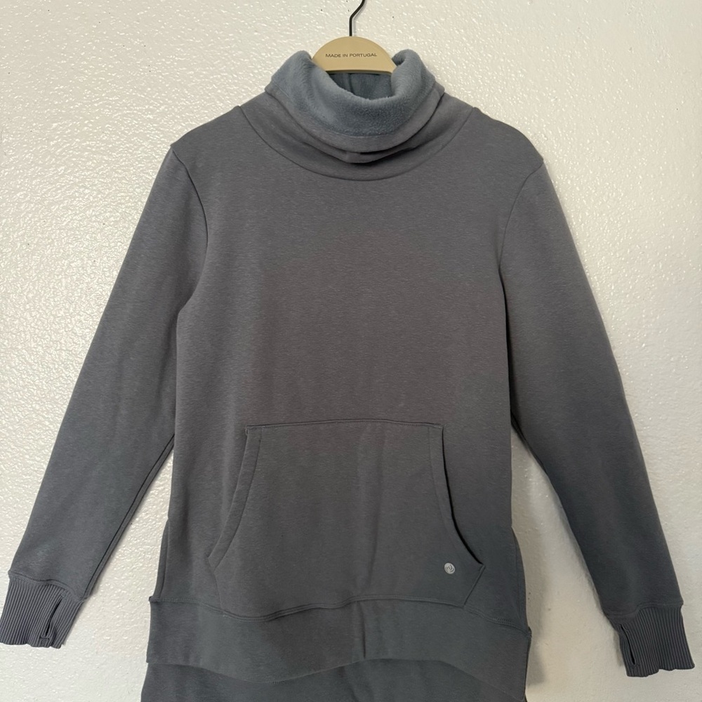 Apana Soft Gray Turtleneck Women’s Size S  Sweter
